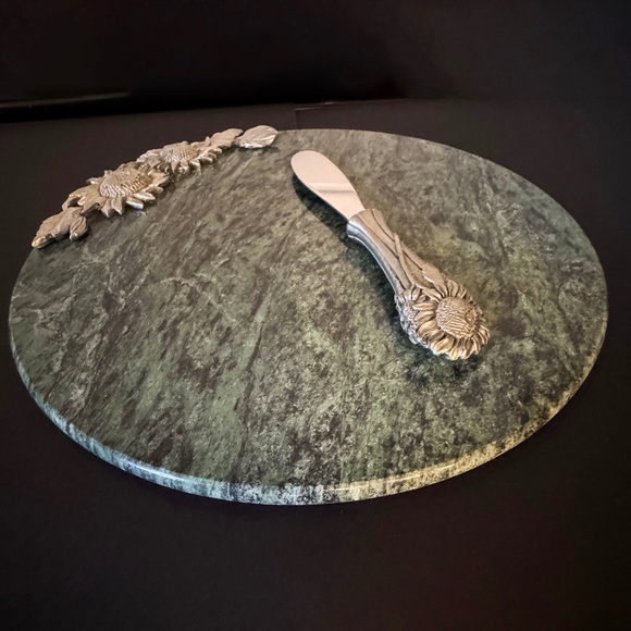 Marble and Pewter Cheese Plate and Spreader - Picture 5 of 7